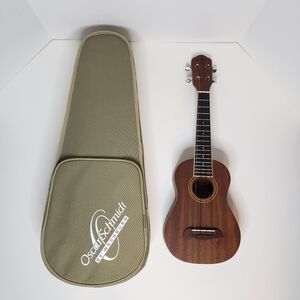 VINCI VU2 Washburn Concert Ukulele with Lightweight Oscar Schmidt Case NWOT